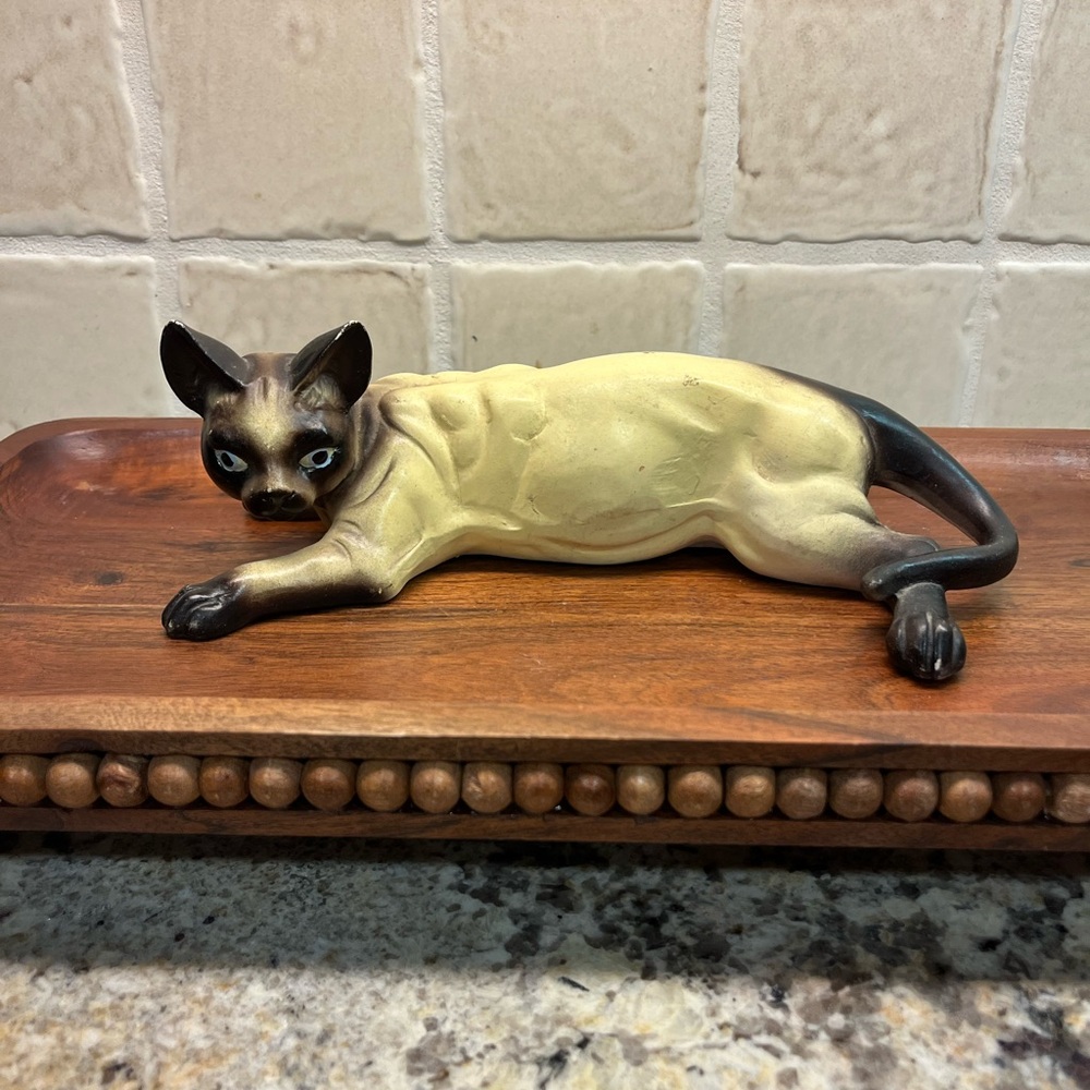 MCM vintage Siamese cat figurine Porcelain Blue Eyes  produced in Japan